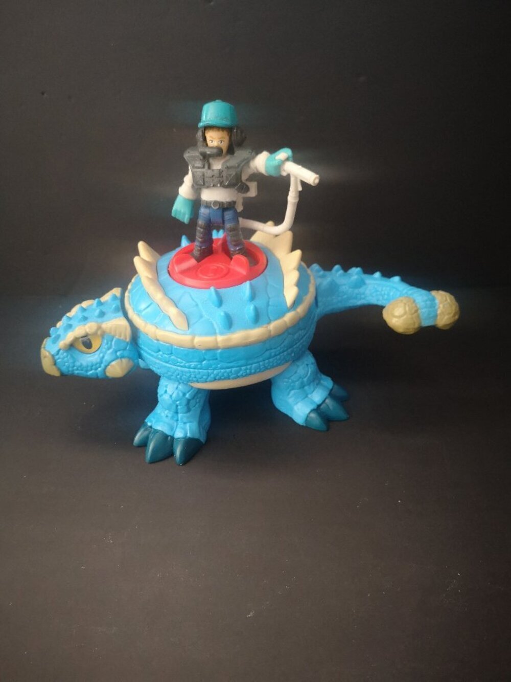 Fisher Price Imaginext Jurassic World Ankylosaurus Blue w/ Rescue Hero Figurine